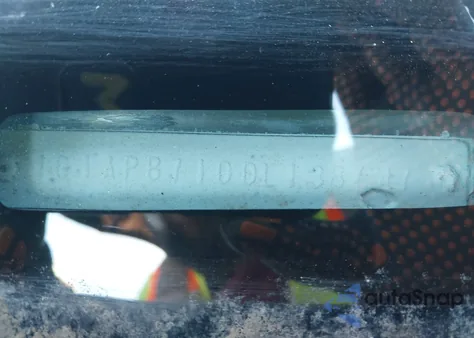 1983 Chevrolet Camaro из США, поврежденный, VIN 1G1AP8710DL138647